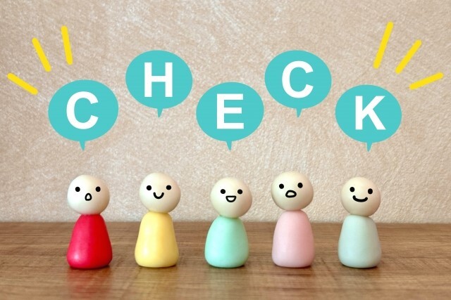 チェック